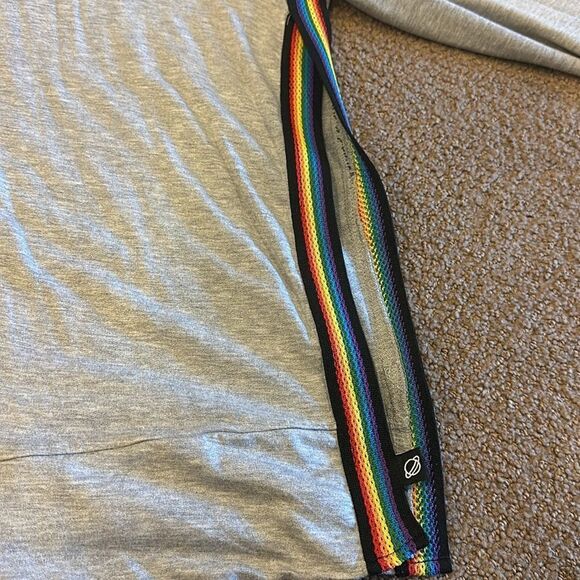 Terez Women’s Grey Zip-up Hooded Sweatshirt with Rainbow Stitched Side Slits - Picture 2 of 8